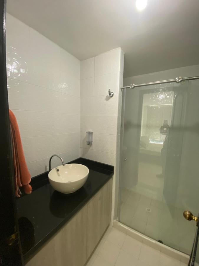 Apartaestudio Amoblado Con Excelente Ubicacion Apartment Pereira Exterior photo
